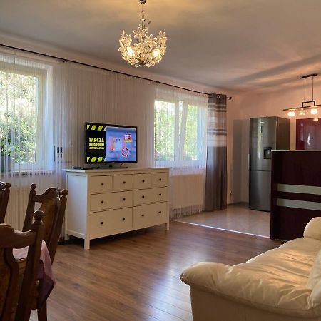 Dom Chotomow Appartement Buitenkant foto